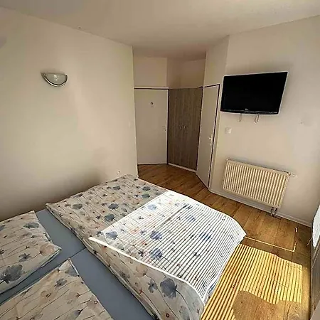 Target Senec