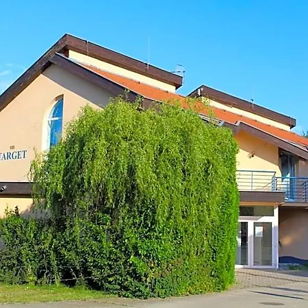 Target * Senec